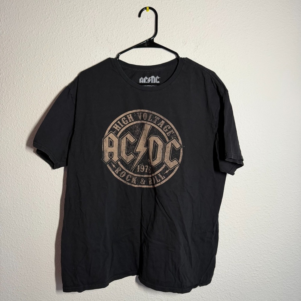AC/DC High Voltage Rock & Roll Band T Shirt Mens XL Black Graphic Print Cotton